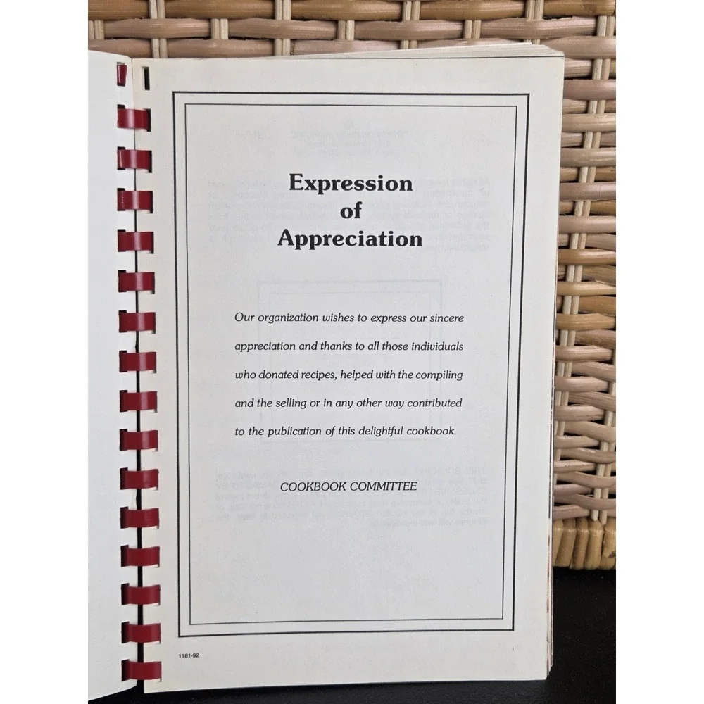 Pleasant Grove‎ United Methodist Church Thomasville NC Cookbook 1992